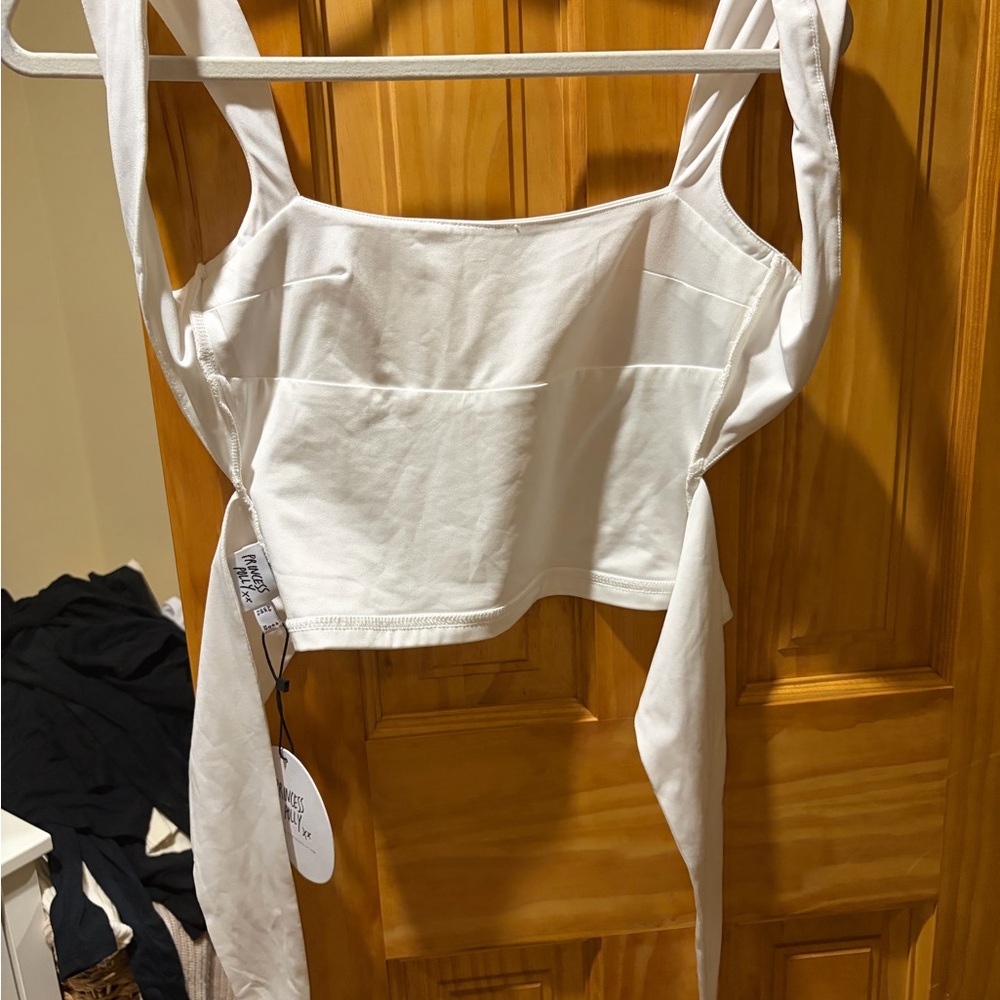 White Sleeveless Women's Top